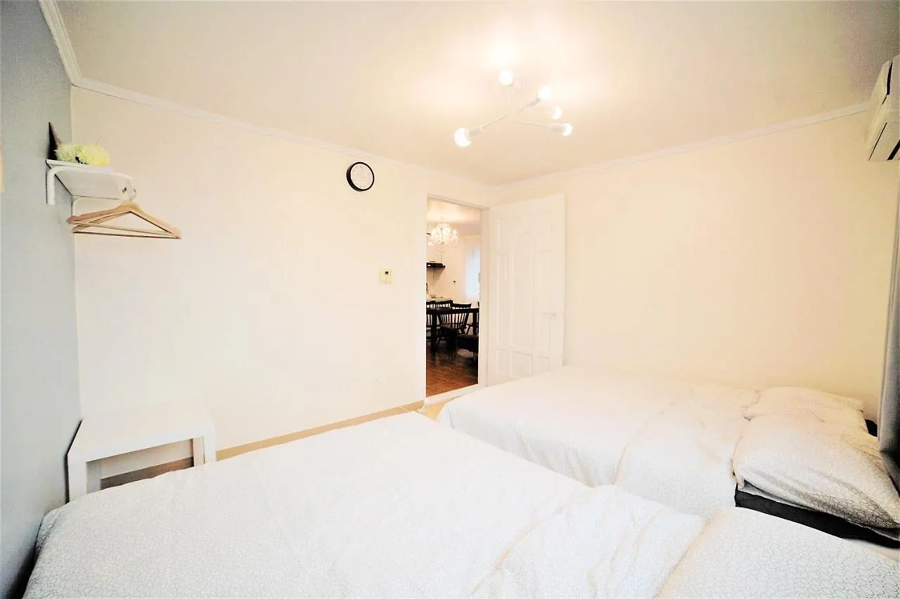 Hongdae Sunny House B Hotel Seoul Apartment
